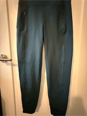 Athleta Women’s Rainier Jogger